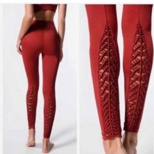 Carbon38 Crimson High-Waist Performance Leggings